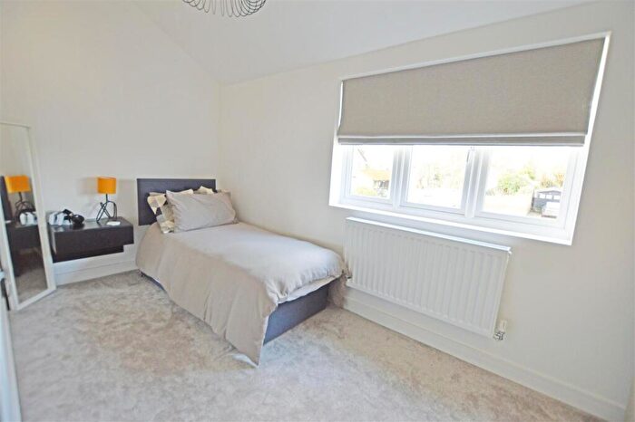 4 Bedroom Detached House For Sale In Broadgate, Whaplode Drove, PE12