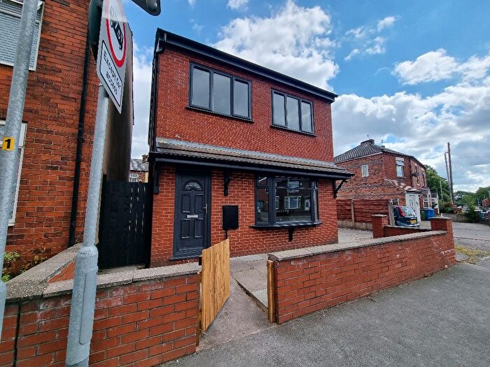 3 Bedroom Detached House To Rent In Hedges Street, Failsworth, Manchester, M35