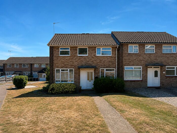 3 Bedroom Semi-Detached House For Sale In Forest Road, Colchester, CO4