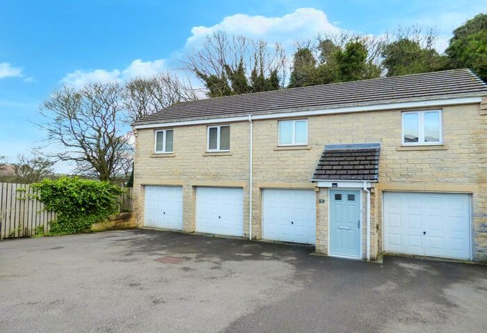 2 Bedroom Flat To Rent In Swan Avenue, Gilstead, Bingley, BD16