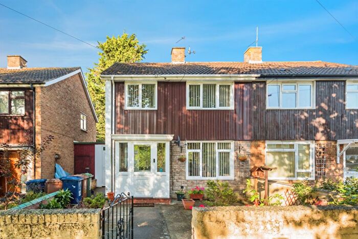 3 Bedroom Semi-Detached House For Sale In Blackbird Leys Road, Oxford, OX4