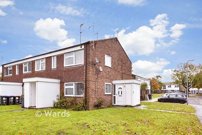 2 Bedroom Flat For Sale In Linley Road, Broadstairs, Kent, CT10