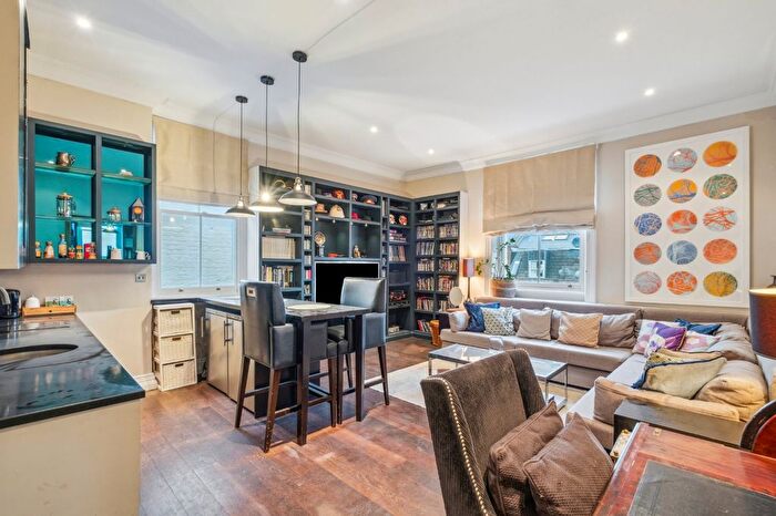 1 Bedroom Flat For Sale In Old Brompton Road, Earls Court, SW5