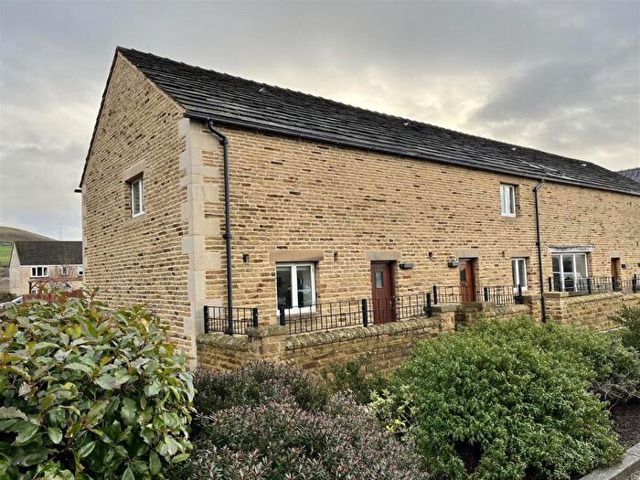 2 Bedroom End Of Terrace House For Sale In Cypress Oaks, Stalybridge, SK15