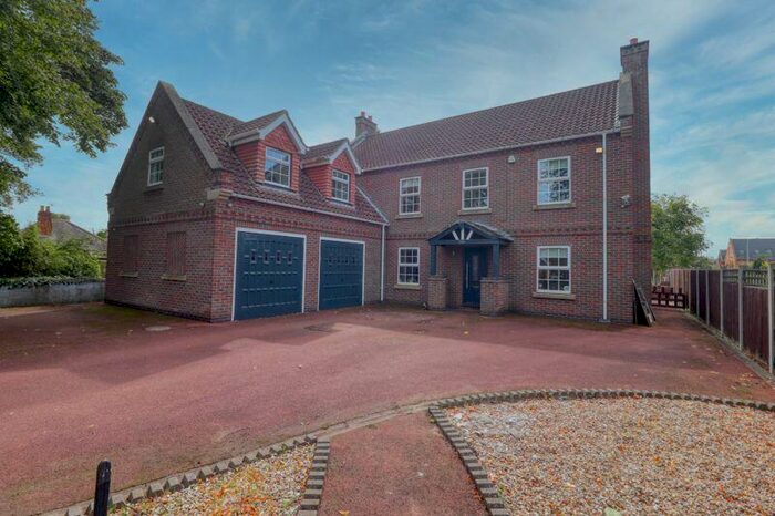 5 Bedroom Detached House For Sale In King Edward Street, Belton, DN9