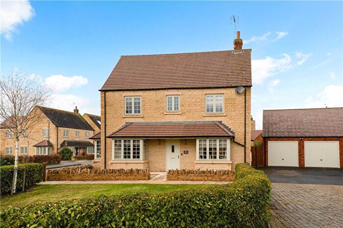 4 Bedroom Detached House To Rent In Cornflower Road, Moreton-in-Marsh, Gloucestershire, GL56