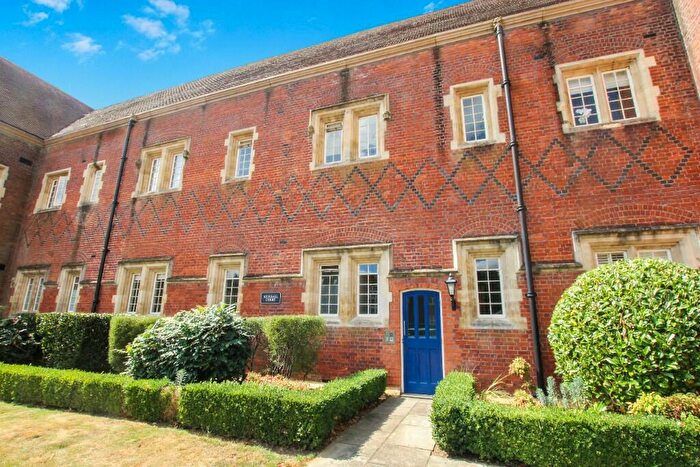 2 Bedroom Apartment To Rent In The Galleries, Brentwood, Essex, CM14