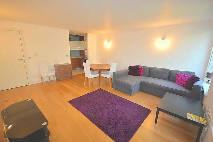 1 Bedroom Apartment To Rent In St Williams Court, Gifford Street, Kings Cross, Islington, London, N1