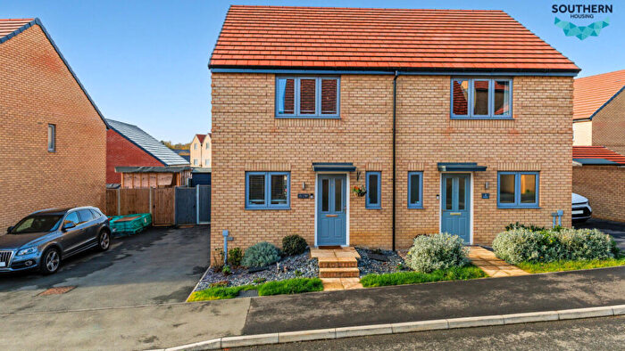 2 Bedroom House For Sale In Peridot Drive, Wellingborough, Northamptonshire, NN8