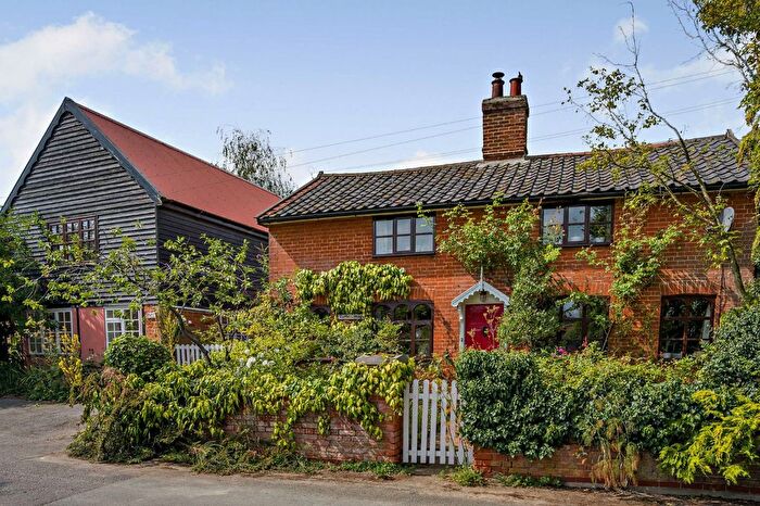 3 Bedroom Detached House For Sale In Half Moon Lane, Grundisburgh, Woodbridge, Suffolk, IP13