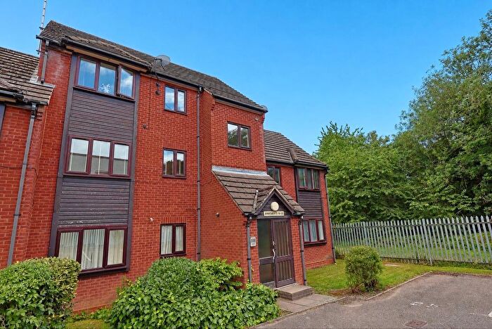 1 Bedroom Flat To Rent In Winsford Avenue, Coventry, CV5