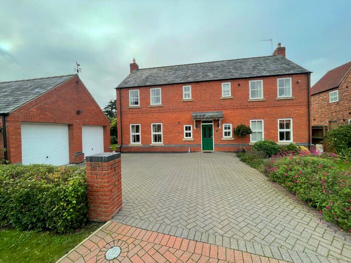 4 Bedroom Detached House For Sale In Abbey Park, Torksey, LN1