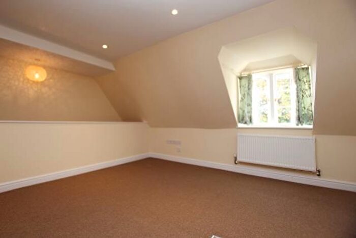1 Bedroom Flat To Rent In Church Street, Stanground, Peterborough, PE2
