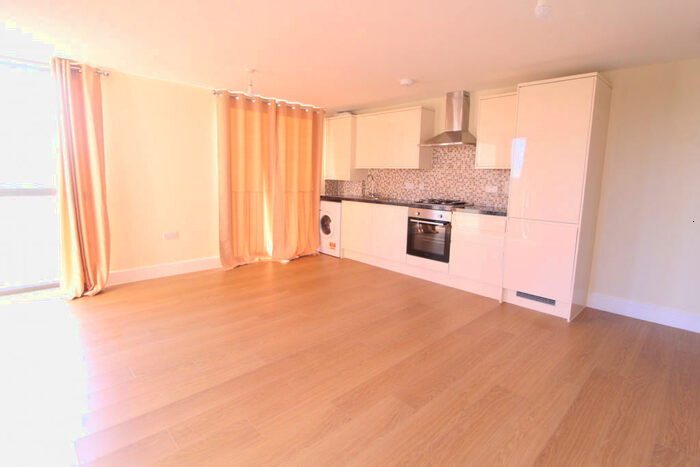 1 Bedroom Flat To Rent In , Charter House, High Road, IG1
