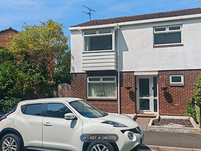 3 Bedroom End Of Terrace House To Rent In Sheldrake Drive, Bristol, BS16
