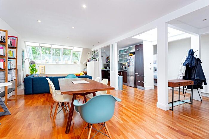 3 Bedroom Flat To Rent In Lancaster Grove, Belsize Park, NW3