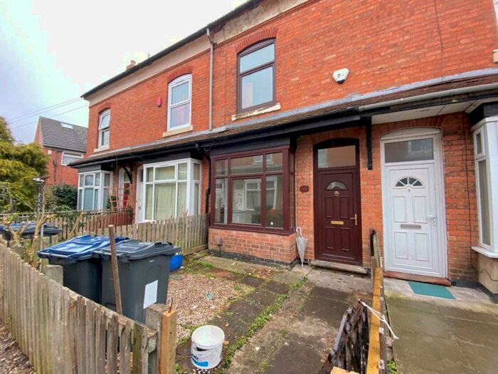 3 Bedroom House To Rent In Castleford Grove, Sparkhill, B11