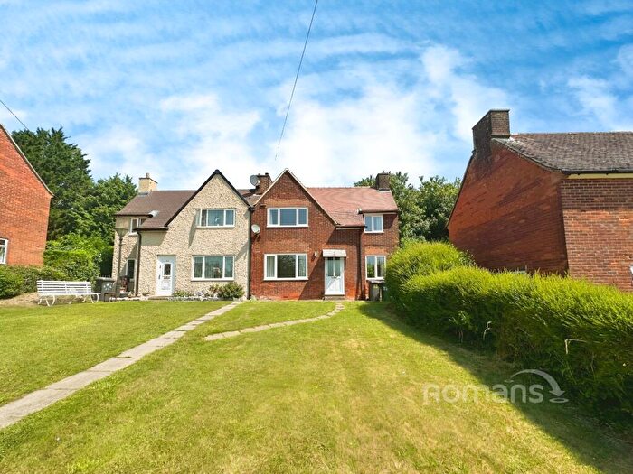 3 Bedroom Semi-Detached House For Sale In Stanmore Lane, Stanmore Lane, Winchester, SO22