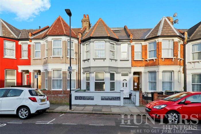2 Bedroom Flat To Rent In Kitchener Road, London, N17