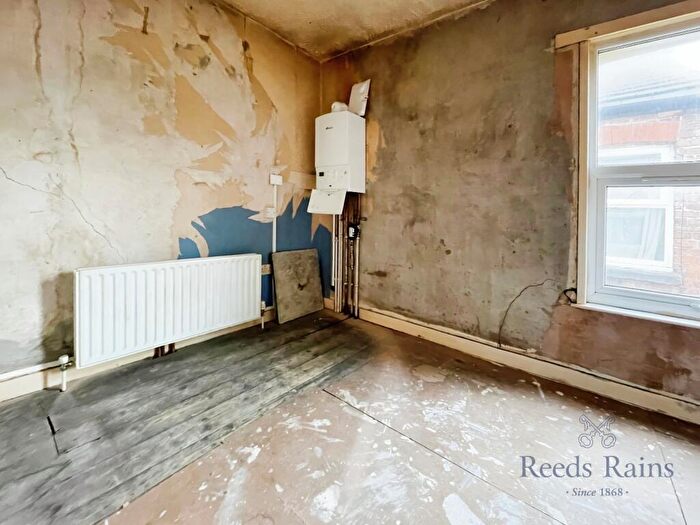 3 Bedroom Terraced House For Sale In Southbank Road, Edge Hill, Liverpool, Merseyside, L7