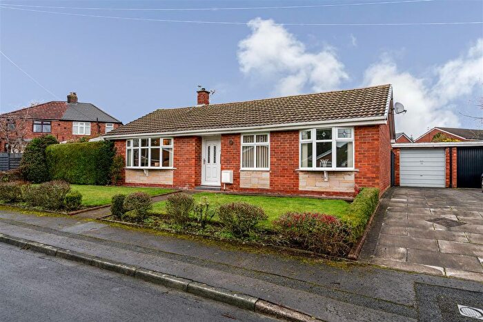 3 Bedroom Detached Bungalow For Sale In Greenacres Close, Leigh, Greater Manchester, WN7