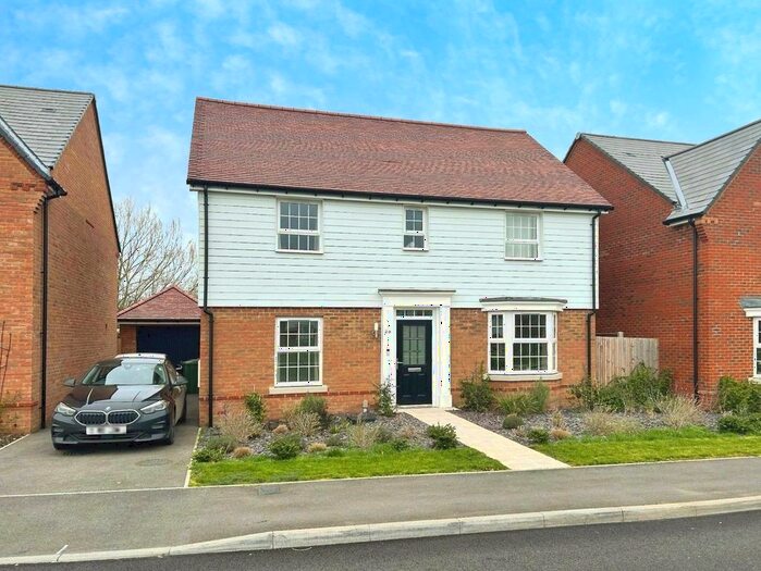 4 Bedroom Detached House For Sale In Hegarty Way, Staplehurst, Tonbridge, Kent, TN12