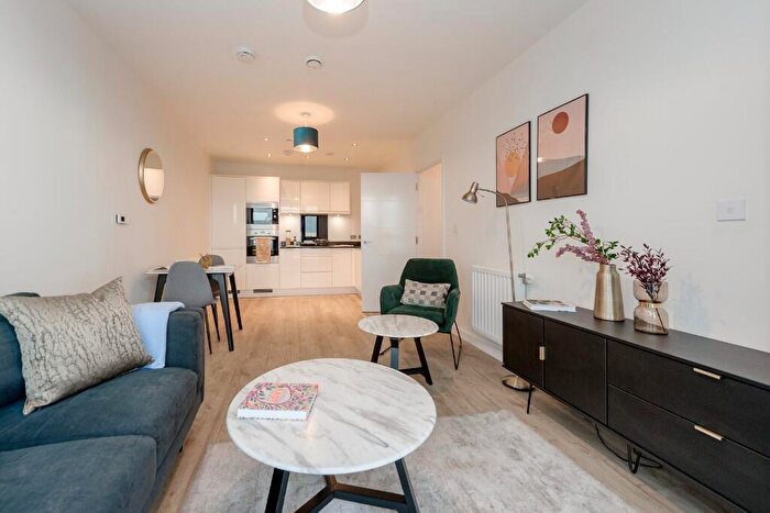 1 Bedroom Flat To Rent In Viscount House, Lakeside Drive, London, NW10