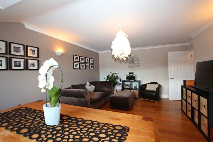 2 Bedroom Flat To Rent In Tiptaft House, Miles Road, Mitcham, CR4