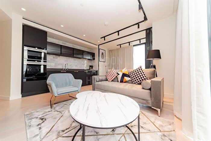 2 Bedroom Flat To Rent In One Crown Place, Sun Street, London, EC2A