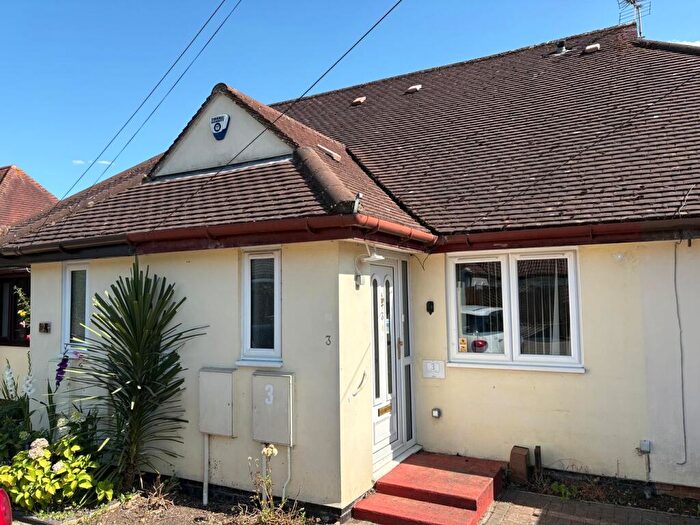 2 Bedroom Bungalow For Sale In Daisy Court, Common View, Letchworth, SG6