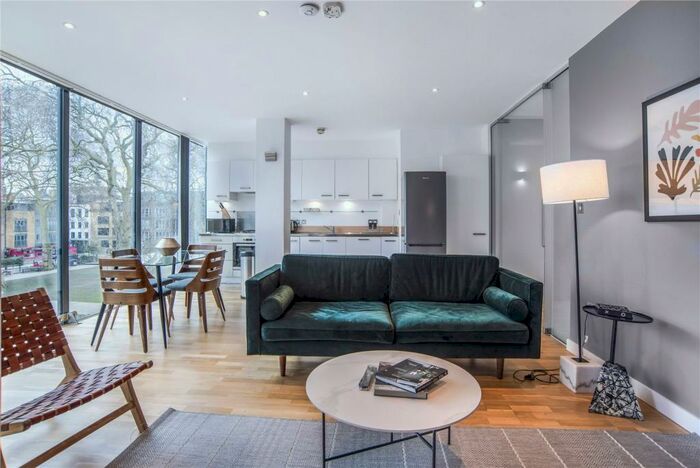 2 Bedroom Apartment To Rent In Hoxton Square, London, N1