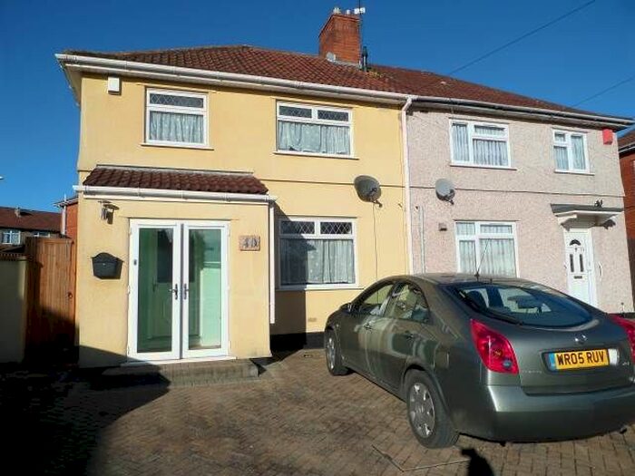 3 Bedroom End Of Terrace House To Rent In Hottom Gardens, Horfield, Bristol BS7