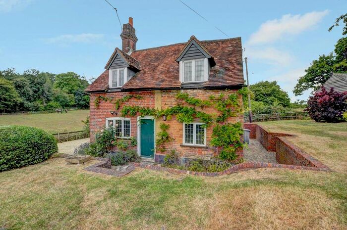 2 Bedroom Detached House To Rent In Great Hampden, Great Missenden, HP16