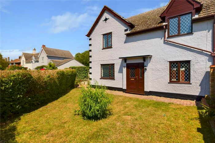 3 Bedroom Semi-Detached House For Sale In Hill Estate, Bury, Ramsey, Huntingdon, PE26