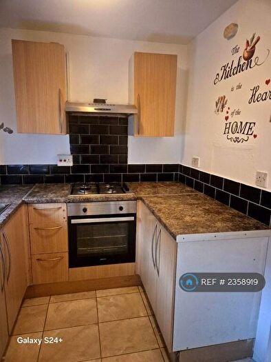 2 Bedroom Terraced House To Rent In Kingfisher Close, London, SE28
