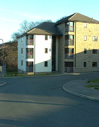 1 Bedroom Flat To Rent In Cottingley Manor Park, BD16