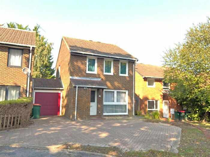 3 Bedroom Detached House To Rent In The Covey, Pound Hill, Crawley, RH10