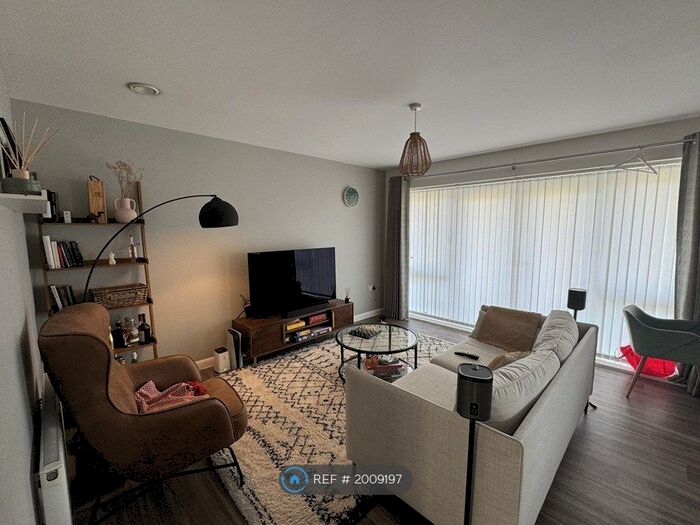 2 Bedroom Flat To Rent In Allium Rise, Dartford, DA1