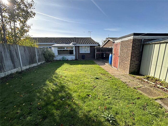 2 Bedroom Bungalow For Sale In Hadleigh Road, Clacton-on-Sea, Essex, CO16