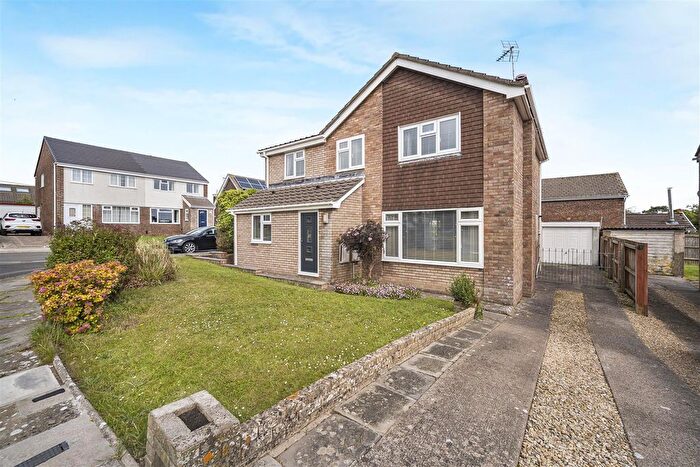 4 Bedroom Detached House For Sale In Tewdrig Close, Llantwit Major, CF61