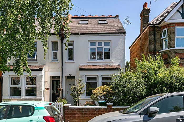 3 Bedroom End Terrace House For Sale In Colonial Avenue, Twickenham, TW2