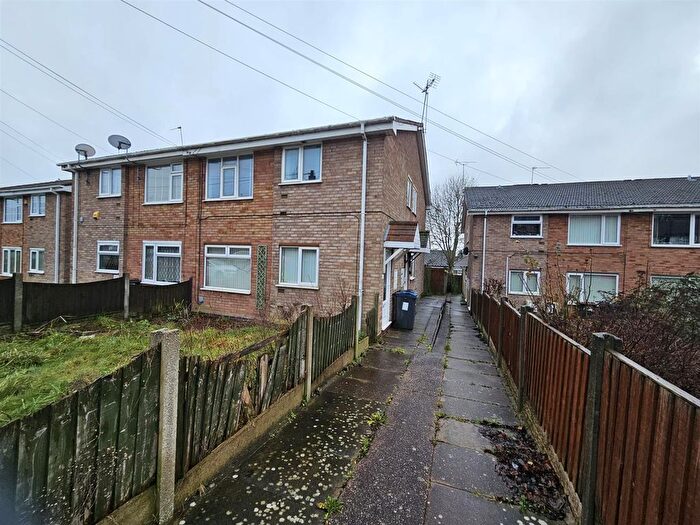 2 Bedroom Maisonette To Rent In Beeches Road, Birmingham, B42