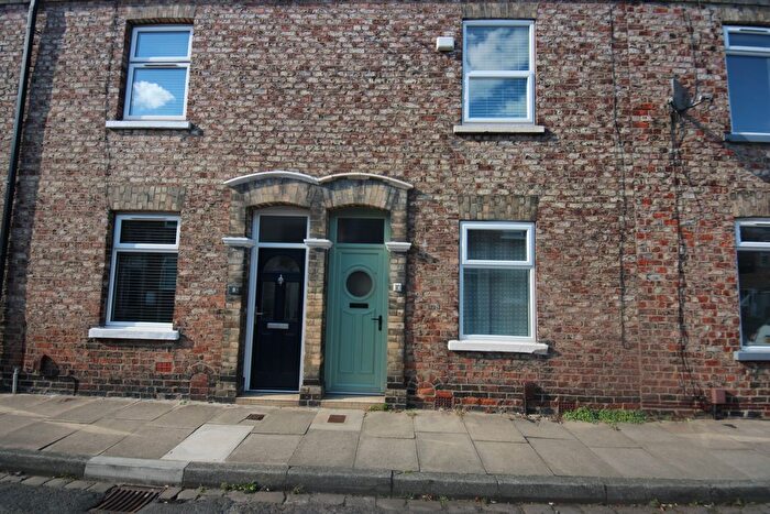 2 Bedroom Terraced House To Rent In Walpole Street, York, YO31
