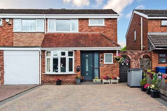 3 Bedroom Semi-Detached House To Rent In Avon Road, Burntwood, WS7