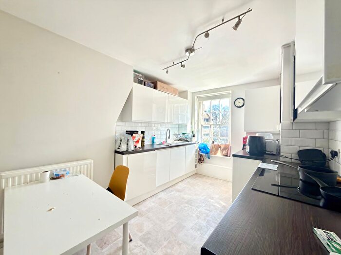 1 Bedroom Flat To Rent In Holloway Road, London, N7