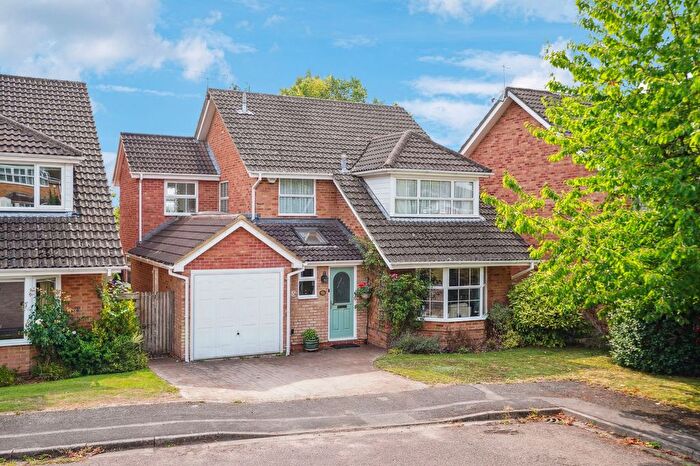 4 Bedroom Detached House For Sale In Sunnycroft, Downley, HP13