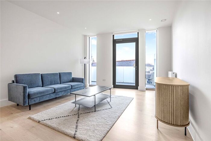 1 Bedroom Flat To Rent In Pear Place, London, SE1