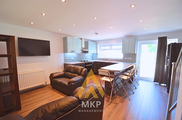 4 Bedroom Terraced House To Rent In Fairgreen Way Selly Oak, B29