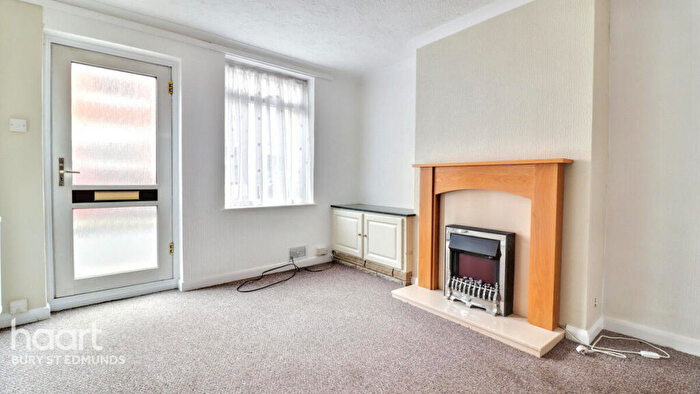 2 Bedroom Terraced House For Sale In Peckham Street, Bury St Edmunds, IP33
