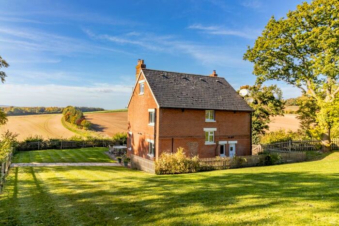 5 Bedroom Terraced House To Rent In West Tisted, Alresford, Hampshire, SO24